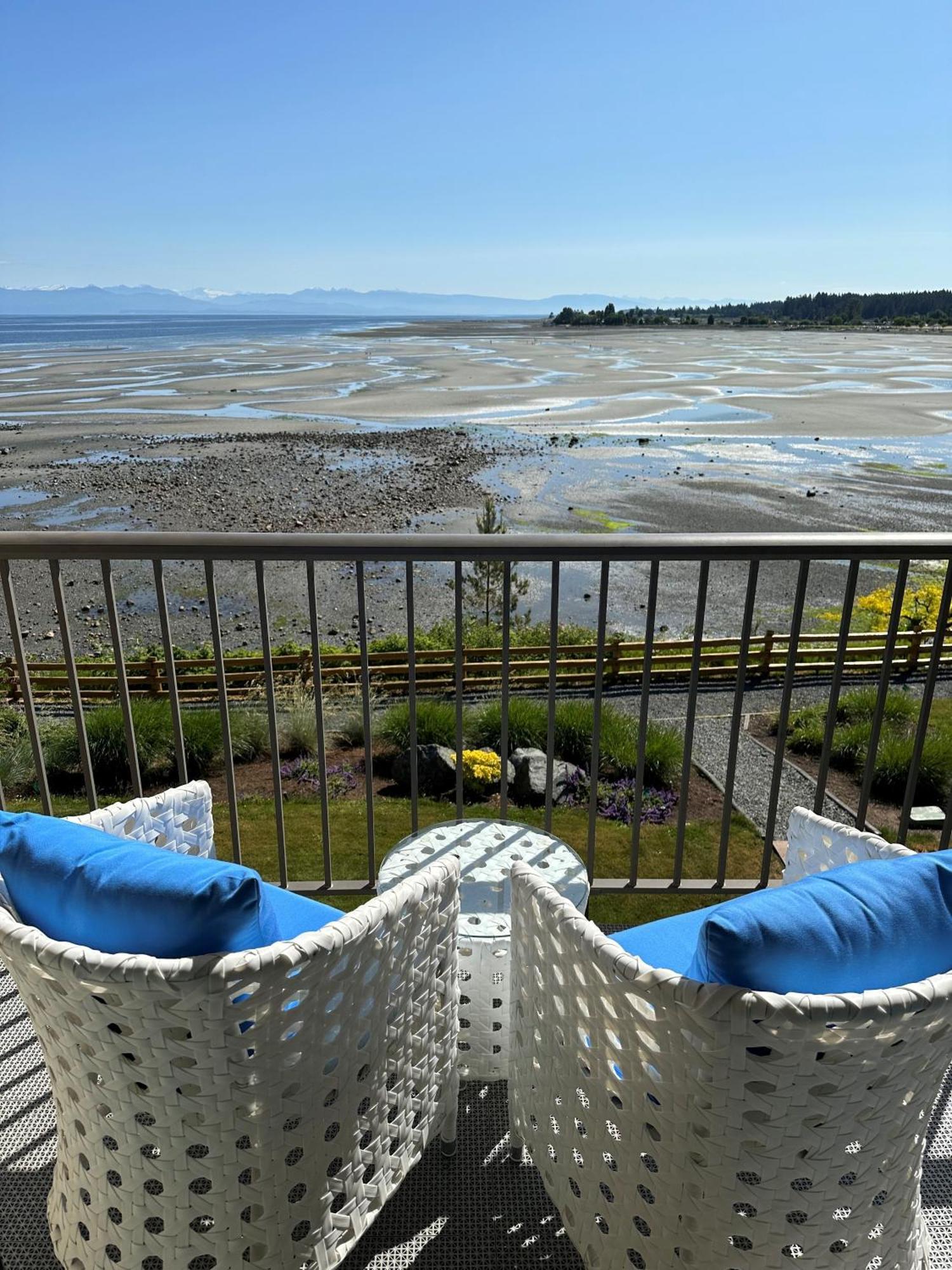 Bayside Oceanfront Resort Parksville Luaran gambar