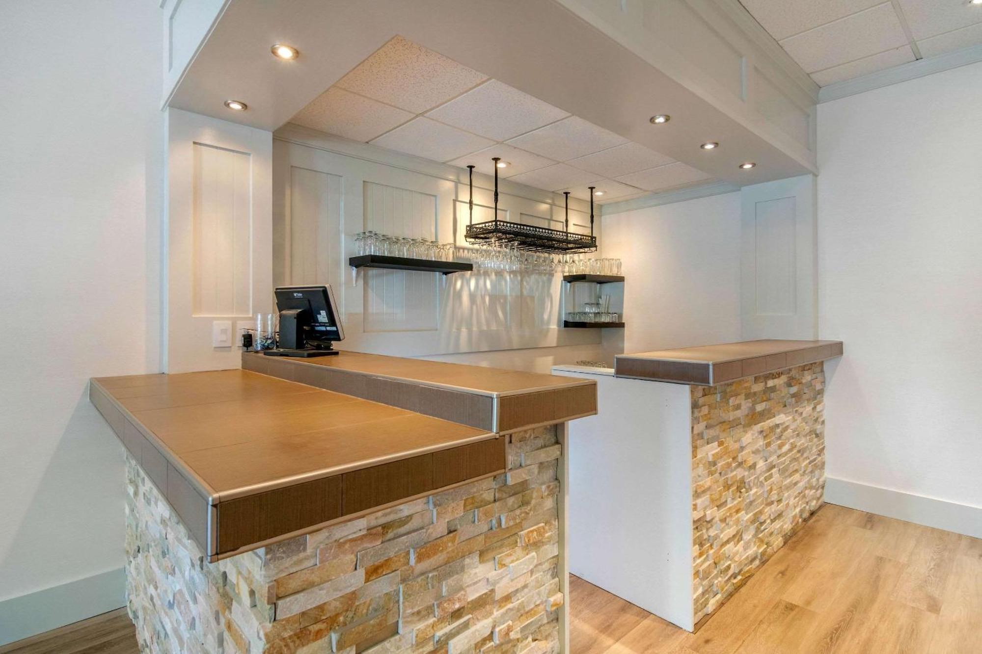 Bayside Oceanfront Resort Parksville Luaran gambar