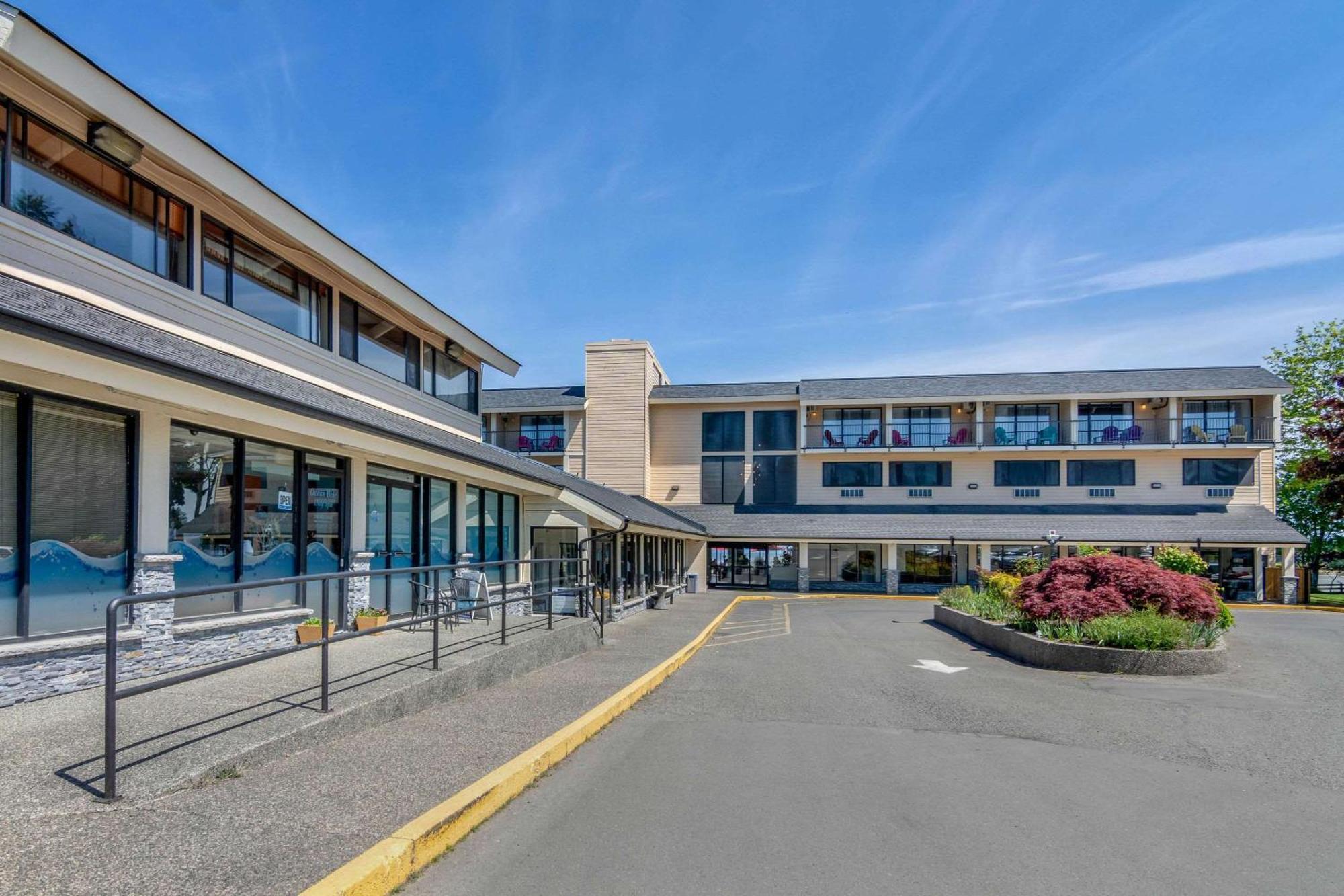 Bayside Oceanfront Resort Parksville Luaran gambar